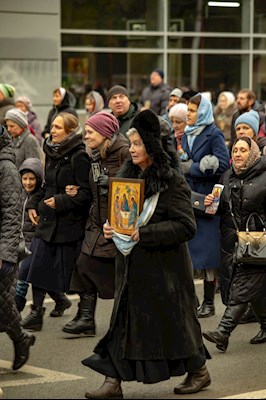 Крестный ход в день Казанской иконы Божией Матери