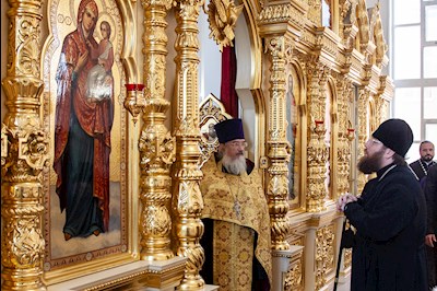 Митрополит Игнатий совершил поездку по храмам Всехсвятского благочиния