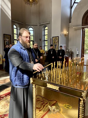 Митрополит Игнатий посетил места боевой славы в Волгограде