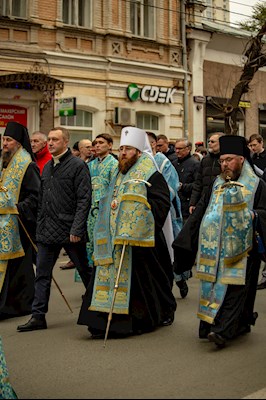 Крестный ход в день Казанской иконы Божией Матери