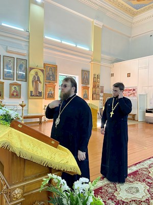 Митрополит Игнатий посетил места боевой славы в Волгограде