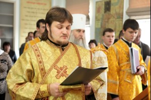 Митрополит Лонгин посетил Свято-Покровскую гимназию Саратова
