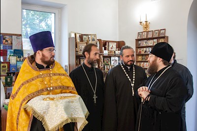 Митрополит Игнатий совершил поездку по храмам Всехсвятского благочиния