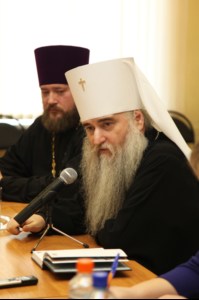 Митрополит Лонгин посетил Свято-Покровскую гимназию Саратова