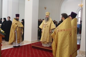 Божественная литургия в Свято-Алексиевском женском монастыре Саратова