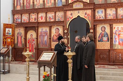 Митрополит Игнатий совершил поездку по храмам Всехсвятского благочиния