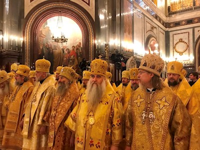Божественная литургия в Храме Христа Спасителя