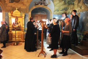 Всенощное бдение в Свято-Троицком соборе Саратова