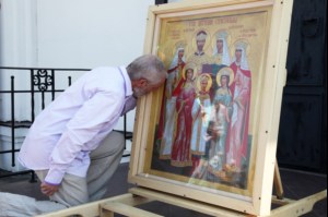 Начало крестного хода в Вавилов Дол