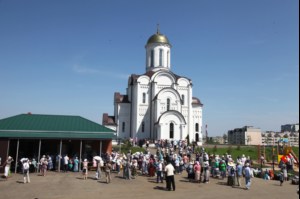 Начало крестного хода в Вавилов Дол