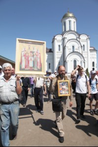 Начало крестного хода в Вавилов Дол