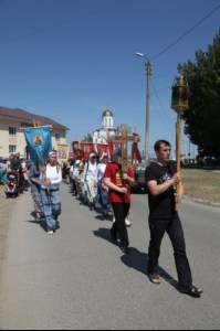 Начало крестного хода в Вавилов Дол