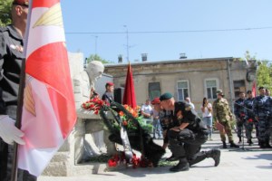 Священник совершил литию по погибшим воинам спецподразделений Внутренних войск МВД России
