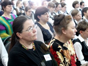 Архиерейский мужской хор выступил в Свято-Покровской гимназии Саратова