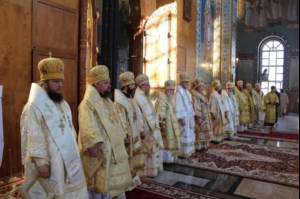 Божественная литургия в Благовещенском кафедральном соборе г. Воронежа