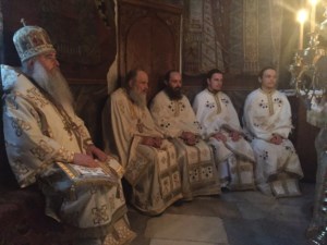 Митрополит Лонгин совершил Литургию в Афонском болгарском монастыре Зограф