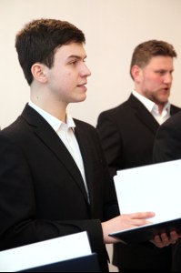 Архиерейский хор выступил в Центре социальной помощи семье и детям