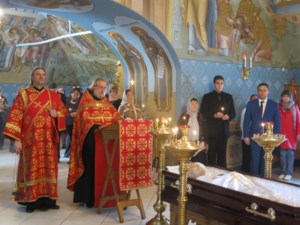 В Троицком соборе Саратова совершено отпевание Л.И. Шугома