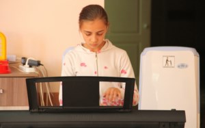 Воспитанники клуба «Патриот» поздравили пациентов отделения гематологии с праздником Пятидесятницы