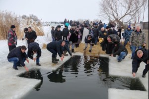 Освящение иордани в селе Кувыка Татищевского района