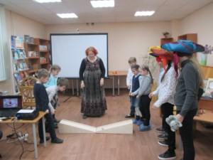 В храмах Саратовской епархии прошли театрализованные утренники, посвященные светлому празднику Воскресения Христова