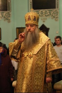 Божественная литургия в Духосошественском кафедральном соборе г. Саратова