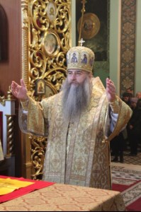 Божественная литургия в Духосошественском кафедральном соборе г. Саратова