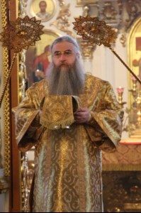 Божественная литургия в Духосошественском кафедральном соборе г. Саратова