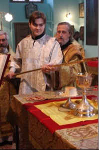 Божественная литургия в Духосошественском кафедральном соборе г. Саратова