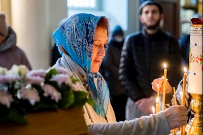 Епископ Симон совершил всенощное бдение в храме в честь иконы Божией Матери «Утоли моя печали» г. Саратова