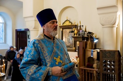 Епископ Симон совершил всенощное бдение в храме в честь иконы Божией Матери «Утоли моя печали» г. Саратова