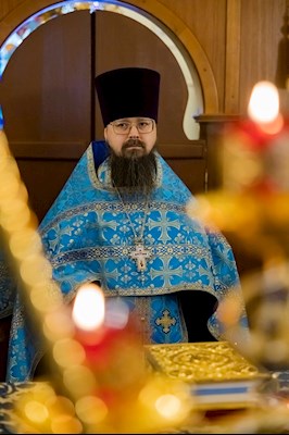 Епископ Симон совершил всенощное бдение в храме в честь иконы Божией Матери «Утоли моя печали» г. Саратова
