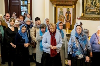 Епископ Симон совершил всенощное бдение в храме в честь иконы Божией Матери «Утоли моя печали» г. Саратова