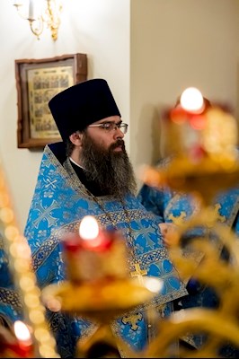 Епископ Симон совершил всенощное бдение в храме в честь иконы Божией Матери «Утоли моя печали» г. Саратова