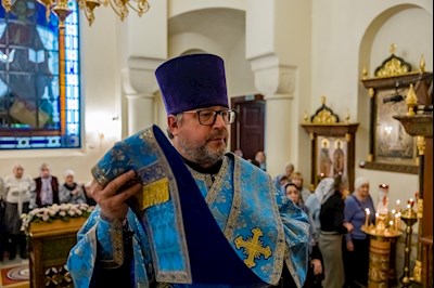Епископ Симон совершил всенощное бдение в храме в честь иконы Божией Матери «Утоли моя печали» г. Саратова