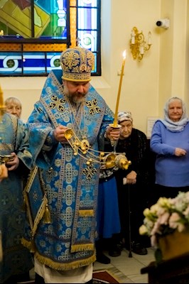 Епископ Симон совершил всенощное бдение в храме в честь иконы Божией Матери «Утоли моя печали» г. Саратова
