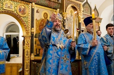 Епископ Симон совершил всенощное бдение в храме в честь иконы Божией Матери «Утоли моя печали» г. Саратова