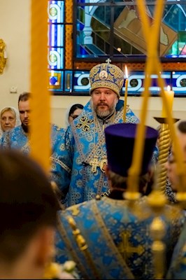 Епископ Симон совершил всенощное бдение в храме в честь иконы Божией Матери «Утоли моя печали» г. Саратова
