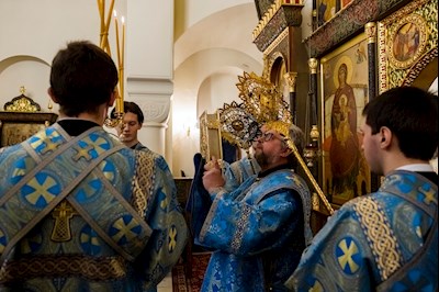 Епископ Симон совершил всенощное бдение в храме в честь иконы Божией Матери «Утоли моя печали» г. Саратова