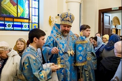 Епископ Симон совершил всенощное бдение в храме в честь иконы Божией Матери «Утоли моя печали» г. Саратова