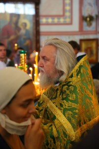 Митрополит Лонгин совершил Литургию в Преображенском соборе Серафимо-Дивеевского монастыря