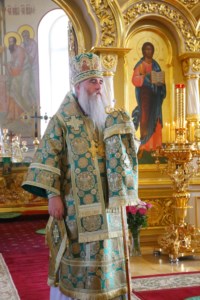 Митрополит Лонгин совершил Литургию в Преображенском соборе Серафимо-Дивеевского монастыря