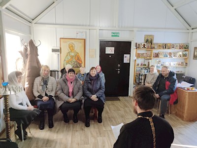 В библейских группах Саратовской епархии проходят занятия по изучению Священного Писания