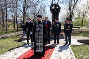 Совершена панихида по погибшим ликвидаторам Чернобыльской аварии