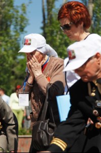 Митрополит Лонгин принял участие в торжественных мероприятиях в парке Победы на Соколовой горе