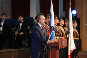 Митрополит Лонгин принял участие в торжественном мероприятии ко Дню Конституции