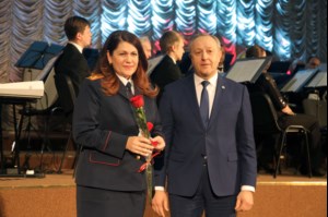 Митрополит Лонгин принял участие в торжественном мероприятии ко Дню Конституции