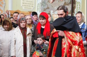 В Саратов доставлены мощи святого великомученика и целителя Пантелеимона