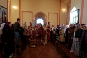 Божественная литургия в храме святого страстотерпца царевича Алексия г. Городовиковска (Элистинская епархия)