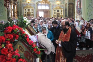 В Саратов доставлены мощи святого великомученика и целителя Пантелеимона